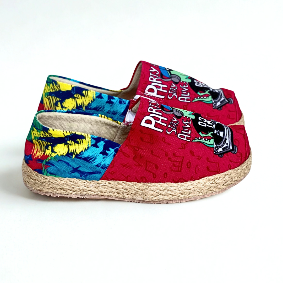 Tradicional Niño Dino party