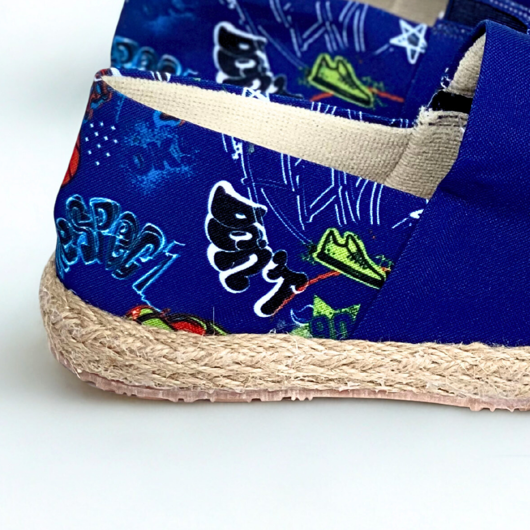 Tradicional Niño Play time