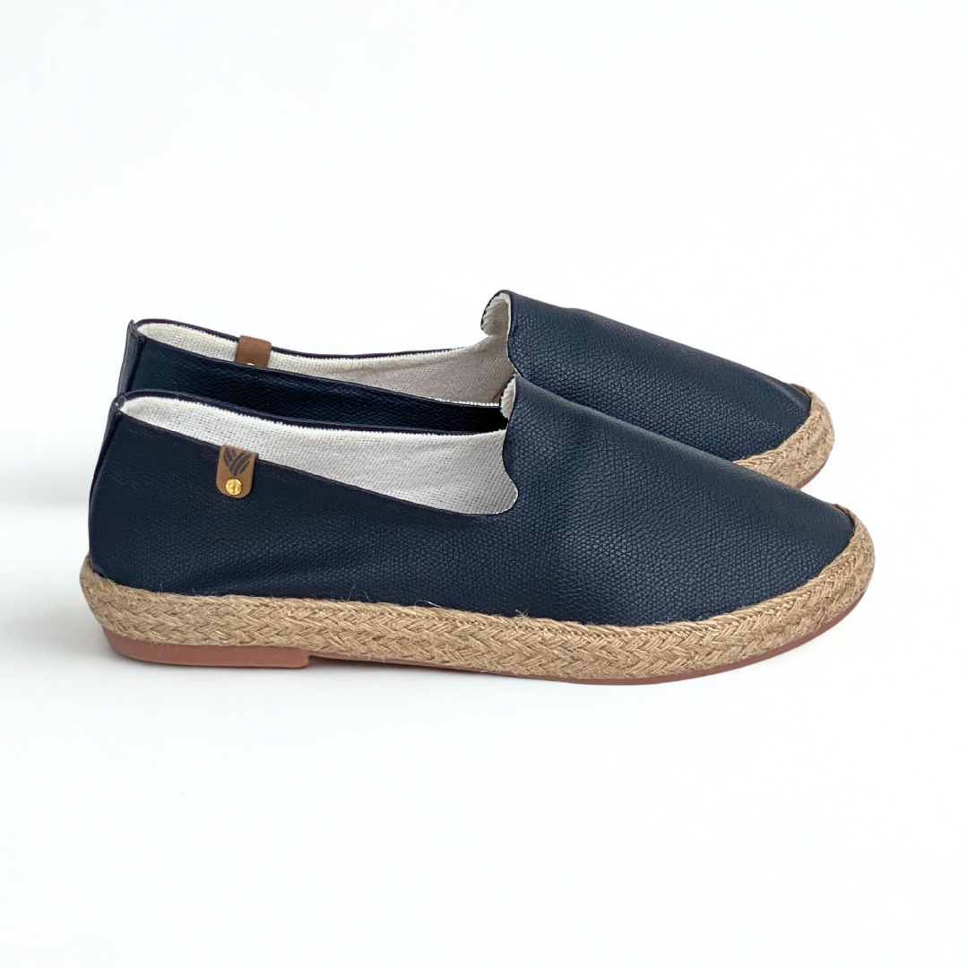 Maria Unicolor  NEGRO