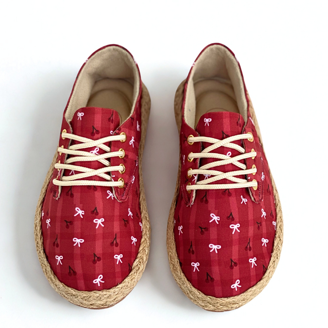 Tradicional  Niña  Corbatín rojo