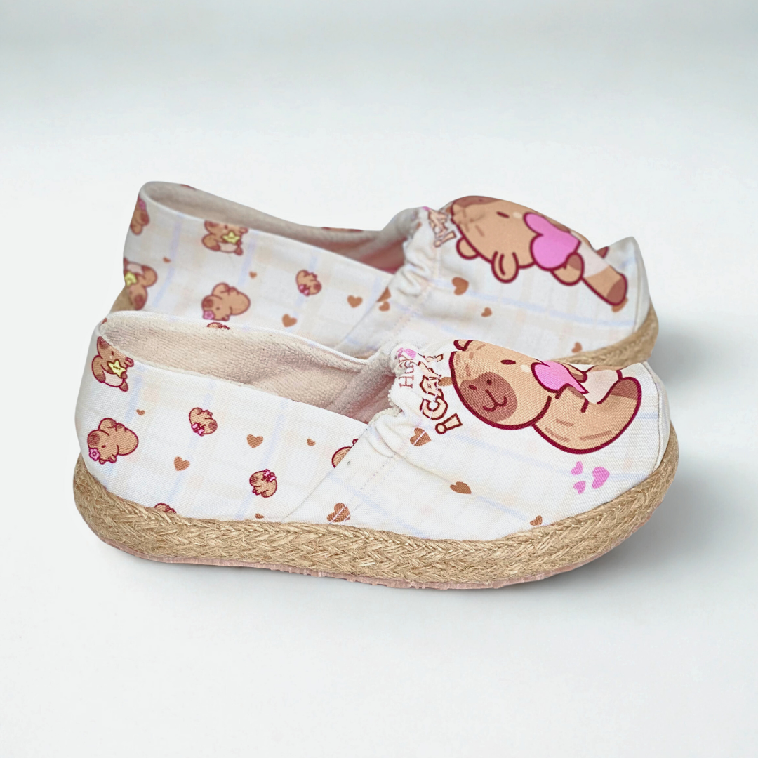 Tradicional  Niña  Capibara