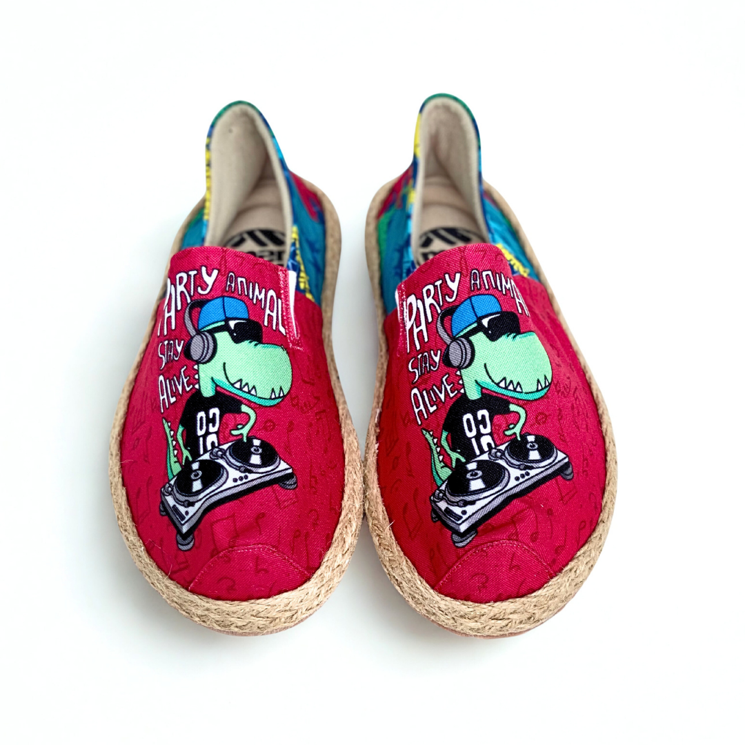 Tradicional Niño Dino party