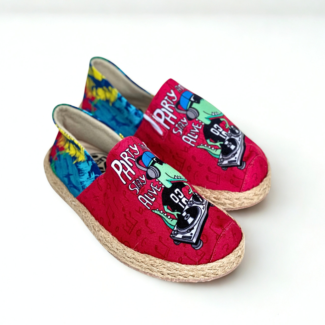 Tradicional Niño Dino party